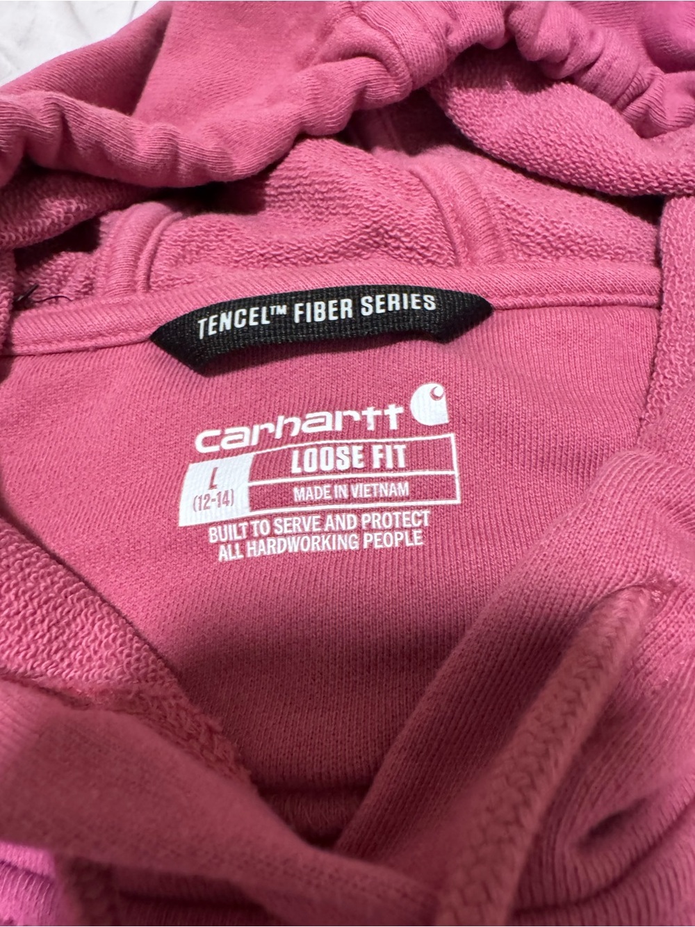 Carhartt Loose Fit Hoodie in Berry Pink with Logo Cozy Sweatshirt  Pullover SZ L - Picture 4 of 9